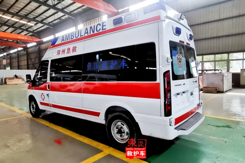 江鈴福特新世代長軸救護車V348（超人頂）圖片3