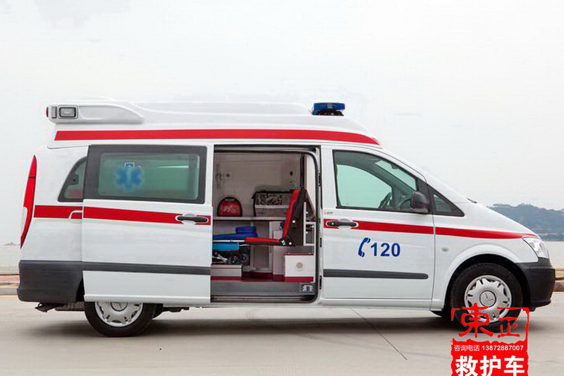 國六奔馳威霆高頂救護車圖片2